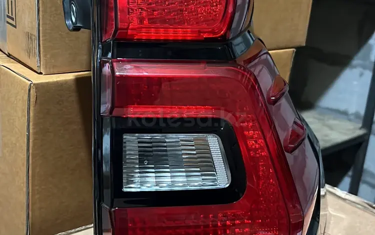 Фонарь правый Land Cruiser Prado 150 за 110 000 тг. в Актобе
