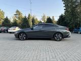 Hyundai Elantra 2023 годаfor9 200 000 тг. в Алматы – фото 3