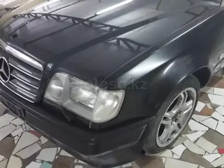 Комплект обвеса Волчок w124 е500 Mercedes Benz за 330 000 тг. в Караганда – фото 2