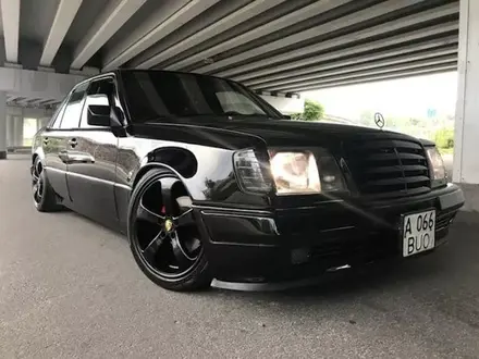Комплект обвеса Волчок w124 е500 Mercedes Benz за 330 000 тг. в Караганда – фото 24