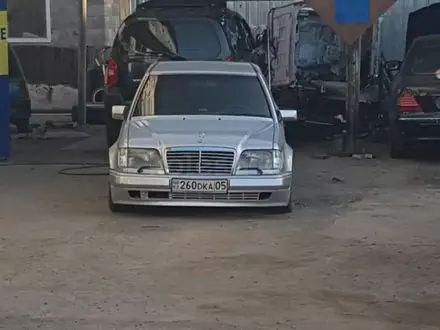 Комплект обвеса Волчок w124 е500 Mercedes Benzүшін330 000 тг. в Алматы – фото 29