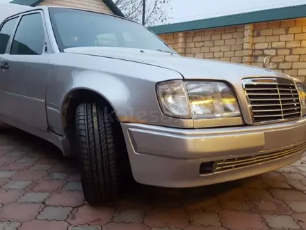 Комплект обвеса Волчок w124 е500 Mercedes Benz за 330 000 тг. в Алматы – фото 39