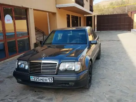 Комплект обвеса Волчок w124 е500 Mercedes Benz за 330 000 тг. в Алматы – фото 42