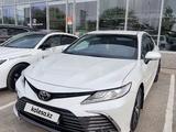 Toyota Camry 2021 года за 20 500 000 тг. в Кызылорда – фото 2
