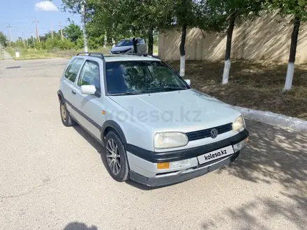 Volkswagen Golf 1993 года за 730 000 тг. в Шымкент