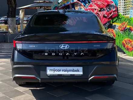Hyundai Sonata 2024 года за 12 850 000 тг. в Алматы – фото 11