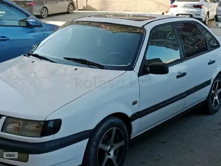 Volkswagen Passat 1995 года за 1 100 000 тг. в Актау