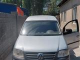 Volkswagen Caddy 2010 года за 2 620 000 тг. в Шымкент – фото 2