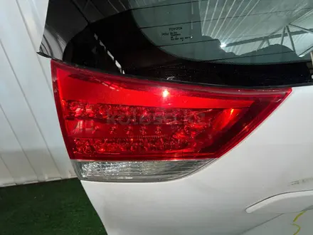 Задний стоп, фонарь в багажнике левая-правая на Toyota Sienna за 45 000 тг. в Алматы