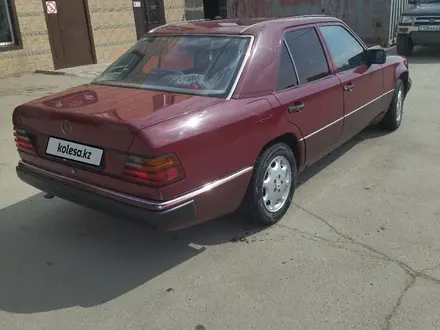 Mercedes-Benz E 230 1993 года за 2 000 000 тг. в Сатпаев – фото 13