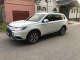 Mitsubishi Outlander 2019 годаүшін10 500 000 тг. в Шымкент – фото 2