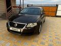 Volkswagen Passat 2006 года за 3 250 000 тг. в Атырау – фото 7