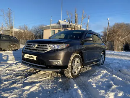 Toyota Highlander 2011 года за 11 900 000 тг. в Астана