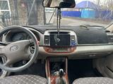 Toyota Camry 2003 годаfor3 100 000 тг. в Семей – фото 5