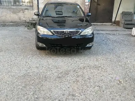 Toyota Camry 2003 года за 3 500 000 тг. в Семей – фото 2