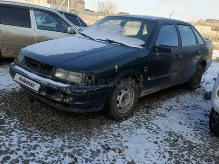 Volkswagen Passat 1994 года за 600 000 тг. в Актобе – фото 2