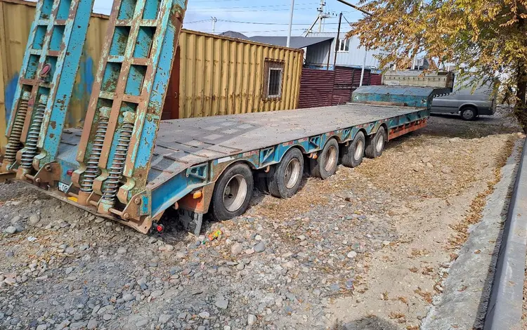 CIMC  Полуприцеп низкорамный трал 2014 годаүшін17 000 000 тг. в Алматы