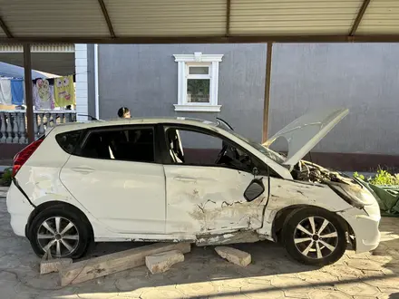 Hyundai Accent 2013 года за 2 300 000 тг. в Актау – фото 3