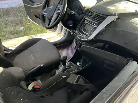 Hyundai Accent 2013 года за 2 300 000 тг. в Актау – фото 5