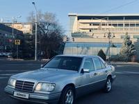 Mercedes-Benz E 200 1994 годаүшін3 199 999 тг. в Алматы