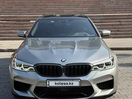 BMW M5 2018 года за 39 000 000 тг. в Алматы