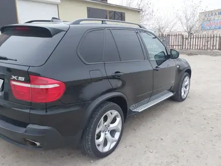 BMW X5 2010 года за 7 500 000 тг. в Актау – фото 8