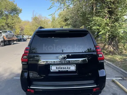 Toyota Land Cruiser Prado 2018 года за 21 700 000 тг. в Алматы – фото 5