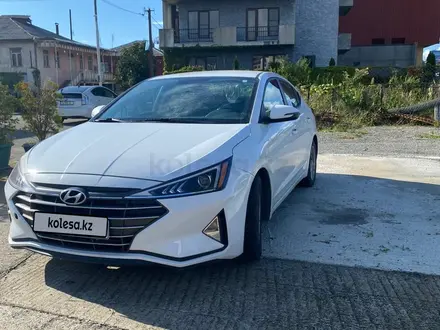 Hyundai Elantra 2020 года за 7 000 000 тг. в Актау – фото 3