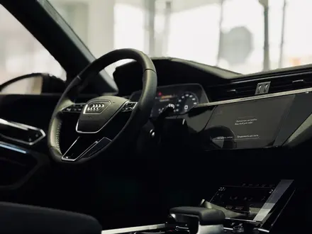 Audi Q8 e-tron 55 S line 2025 года за 38 990 000 тг. в Костанай – фото 14