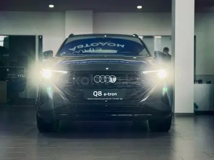 Audi Q8 e-tron 55 S line 2025 года за 38 990 000 тг. в Костанай