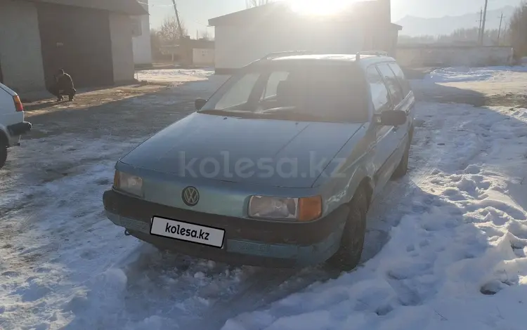 Volkswagen Passat 1993 годаfor1 400 000 тг. в Бауыржана Момышулы