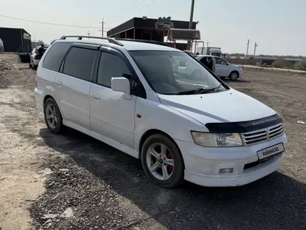 Mitsubishi Chariot 1997 года за 2 500 000 тг. в Алматы