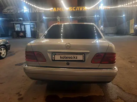 Mercedes-Benz E 320 1996 года за 2 700 000 тг. в Тараз – фото 8