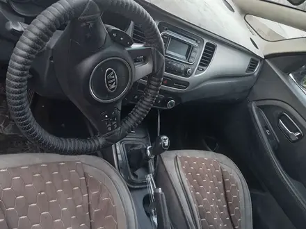 Kia Carens 2014 года за 4 650 000 тг. в Астана