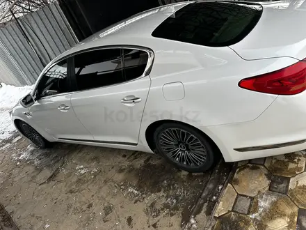 Kia Quoris 2013 года за 11 500 000 тг. в Алматы – фото 10