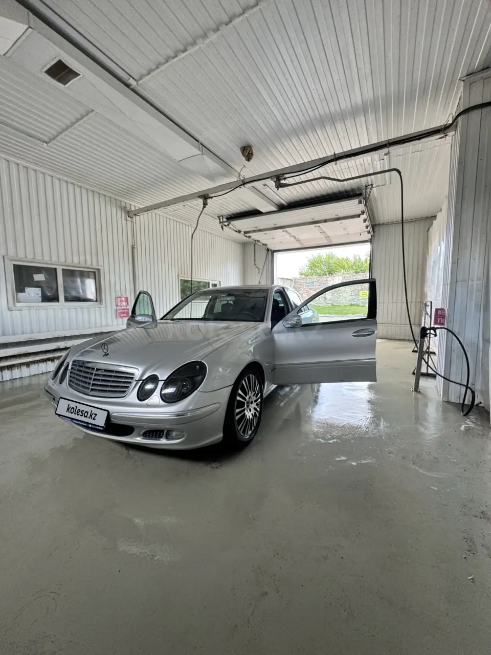Mercedes-Benz E-Class, 2002