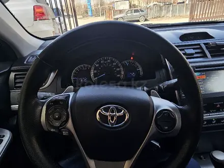 Toyota Camry 2013 года за 8 500 000 тг. в Семей – фото 14