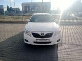 Toyota Camry 2010 года за 6 800 000 тг. в Актобе – фото 5