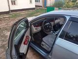 Volkswagen Passat 2006 года за 3 500 000 тг. в Уральск – фото 2