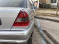 Mercedes-Benz C 220 1996 года за 2 200 000 тг. в Астана – фото 27