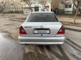 Mercedes-Benz C 220 1996 годаүшін2 200 000 тг. в Астана – фото 2