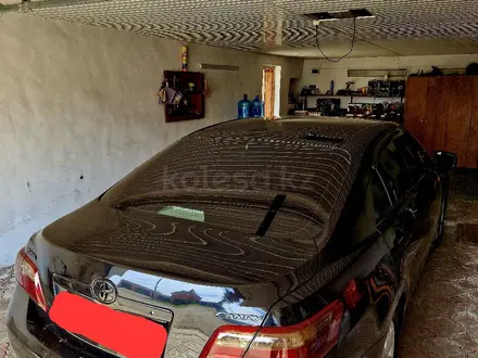 Toyota Camry 2008 года за 6 500 000 тг. в Петропавловск – фото 2