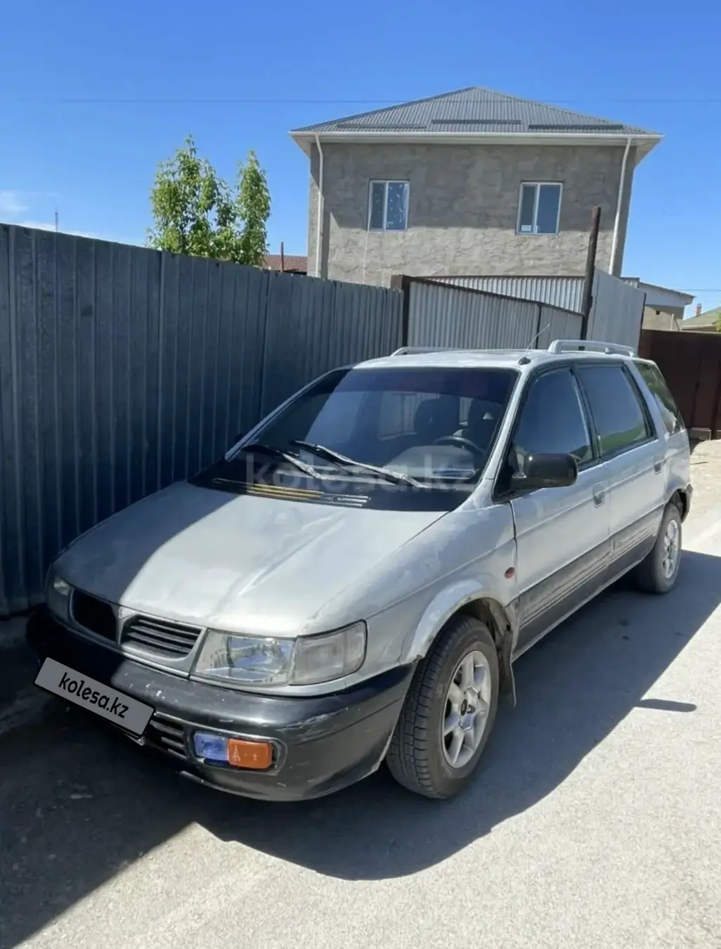 Mitsubishi Space Wagon, 1993