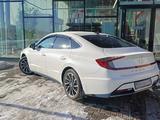 Hyundai Sonata 2022 годаүшін13 990 000 тг. в Алматы – фото 4