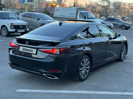 Lexus ES 350 2019 года за 24 000 000 тг. в Актау – фото 9