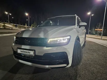 Volkswagen Tiguan 2018 года за 17 900 000 тг. в Костанай – фото 11