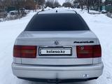 Volkswagen Passat 1994 годаүшін1 750 000 тг. в Актобе – фото 3