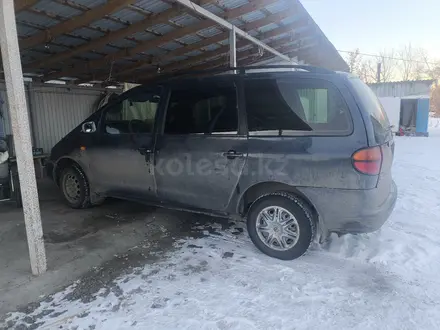 Volkswagen Sharan 1996 года за 1 300 000 тг. в Талдыкорган – фото 2