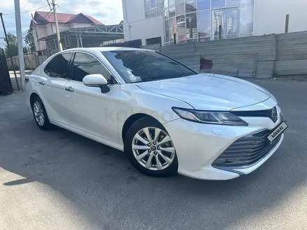 Toyota Camry 2018 года за 12 750 000 тг. в Алматы – фото 7