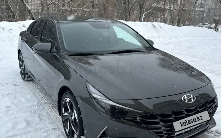 Hyundai Elantra 2021 годаүшін10 700 000 тг. в Караганда